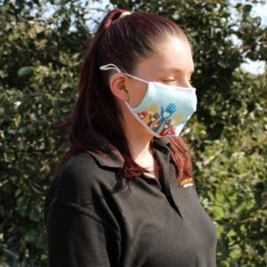 Wielorazowa Maseczka Modowa – Dłonie Miłości (Dorosły)