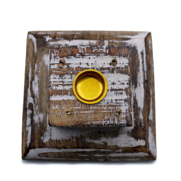 Bielona podstawka na kadzidła – Wieża dymna