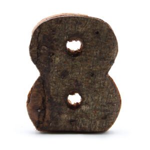Rustykalna cyfra z kory – 8 – 7 cm