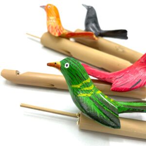 Drewniany gwizdek ptasi