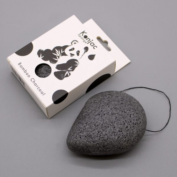 Konjac – gąbka w kształcie łezki – bambusowy węgiel – antybakteryjna - obrazek 2