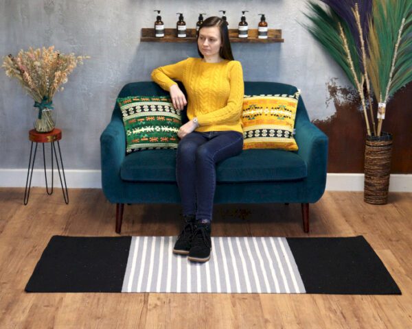 Bawełniany dywan indyjski – 70×170 cm – Czarny / Szary