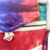 Torba na Ramię z Dwoma Zamkami i Klapką z Konopi - Tiedye - obrazek 3