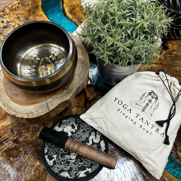 Zestaw Misy Dźwiękowej – Jogin, Ręcznie Kuta i Grawerowana – 14 cm