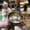 Tybetańska Misa Uzdrowienia z Grawerem – 16 cm – 7 Czakr - obrazek 5