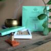 Zestaw 15 Naturalnych Kadzidełek w Kostkach z Podstawką – Palo Santo - obrazek 4