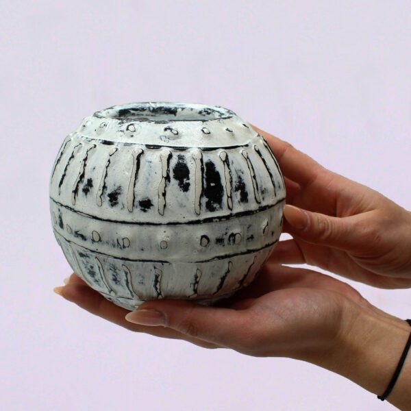 Grecka Doniczka Bąbelkowa – Kremowa 10 cm