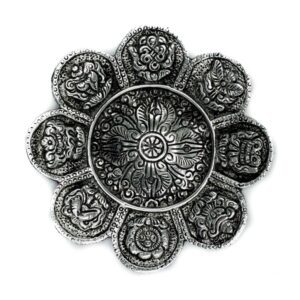 Polerowana Aluminiowa Podstawka – Symbole Tybetańskie 12 cm