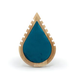 Mały stojak na naszyjniki w kształcie łzy – 19x13 cm