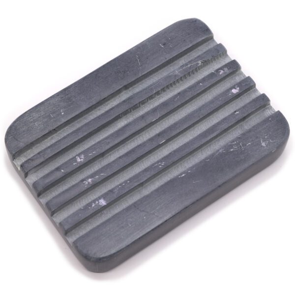 Mydelniczka z Szarego Kamienia Mydlanego 12x8,5cm – Głębokie Rowki - obrazek 4