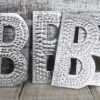 Małe dekoracyjne litery aluminiowe – B