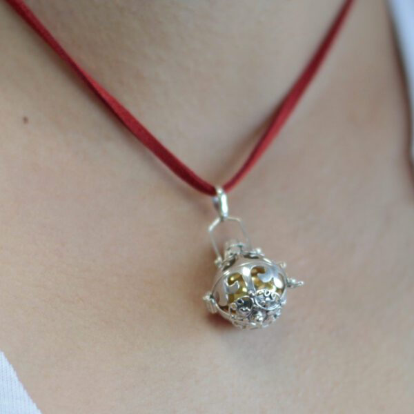 Dzwoneczek Anielski Srebrny – Magia – 18 mm