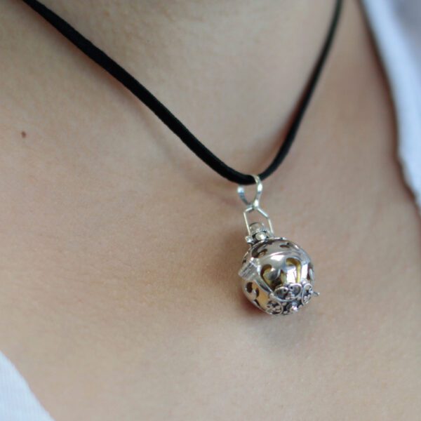 Dzwoneczek Anielski Srebrny – Marzenia – 18 mm