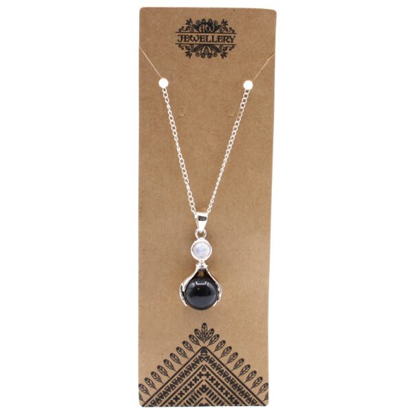 Wisiorek z kamienia – Uzdrowicielskie dłonie – Agat czarny