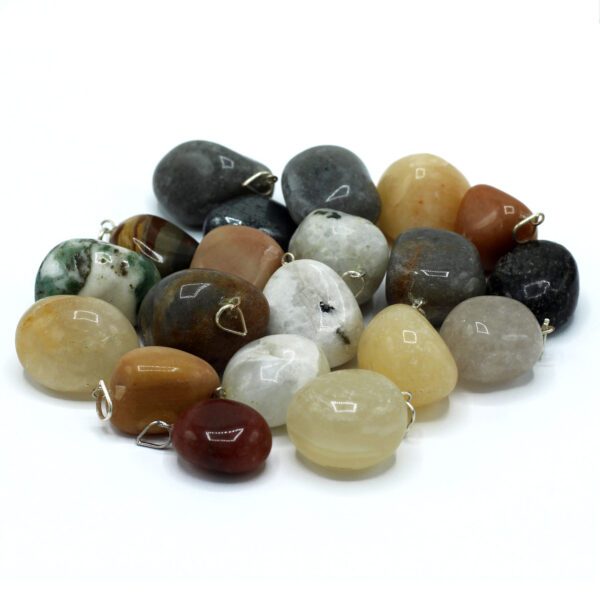 Wiszące Wisiory z Polerowanych Kamieni – Powlekane Srebrem