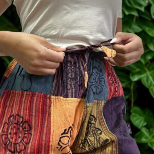 Spodnie Nomad Sari – Grzybowe – Blokowy Wzór – Odcienie Pomarańczy (105×127 cm) S/M