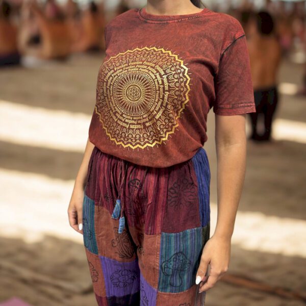 Koszulka Stone Washed M – Mandala – Bordowa - obrazek 5