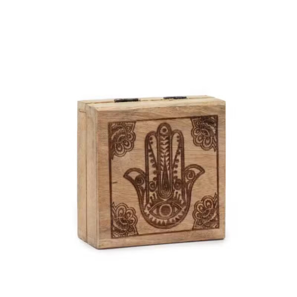 pudelko z drewna mango 10 x 10 x 4 2 cm hamsa czarne grawerowane wykonczenie